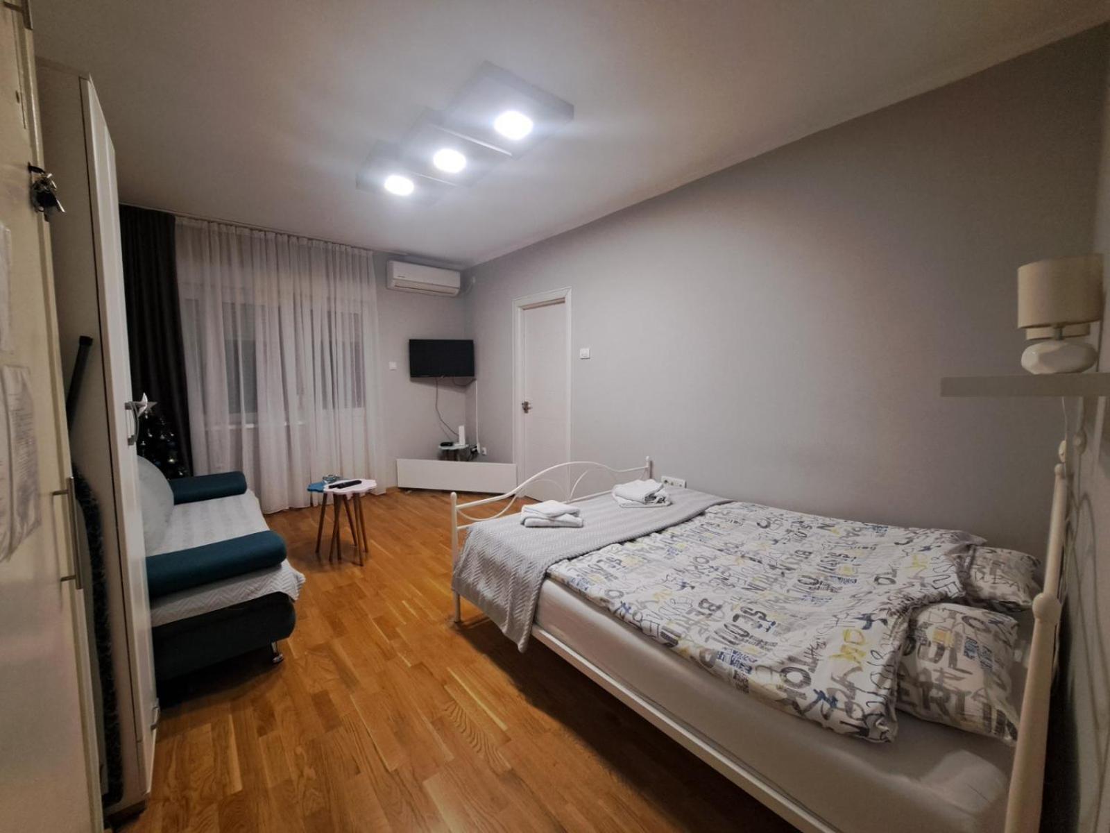 Apartment Marija Βελιγράδι Εξωτερικό φωτογραφία